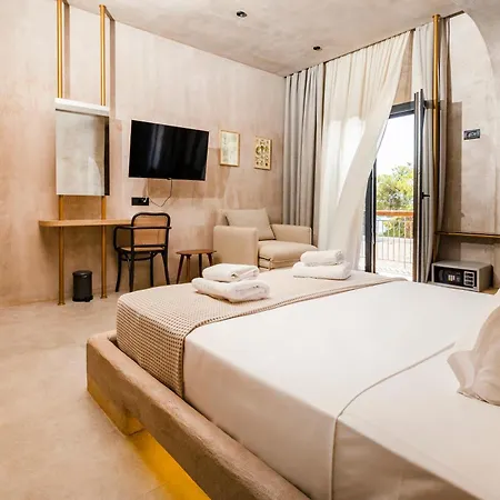 Medusa Luxury Hotel *